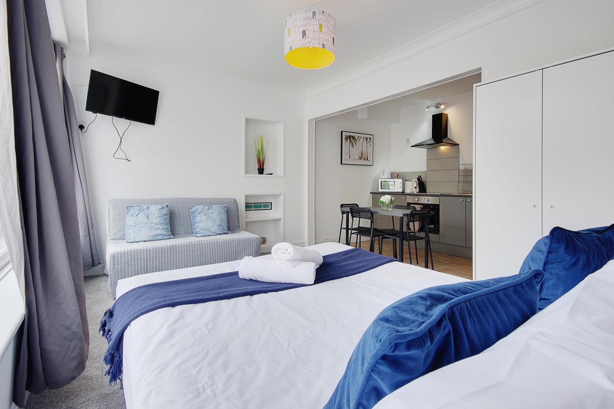 Serenity Hotel Борнмът Екстериор снимка