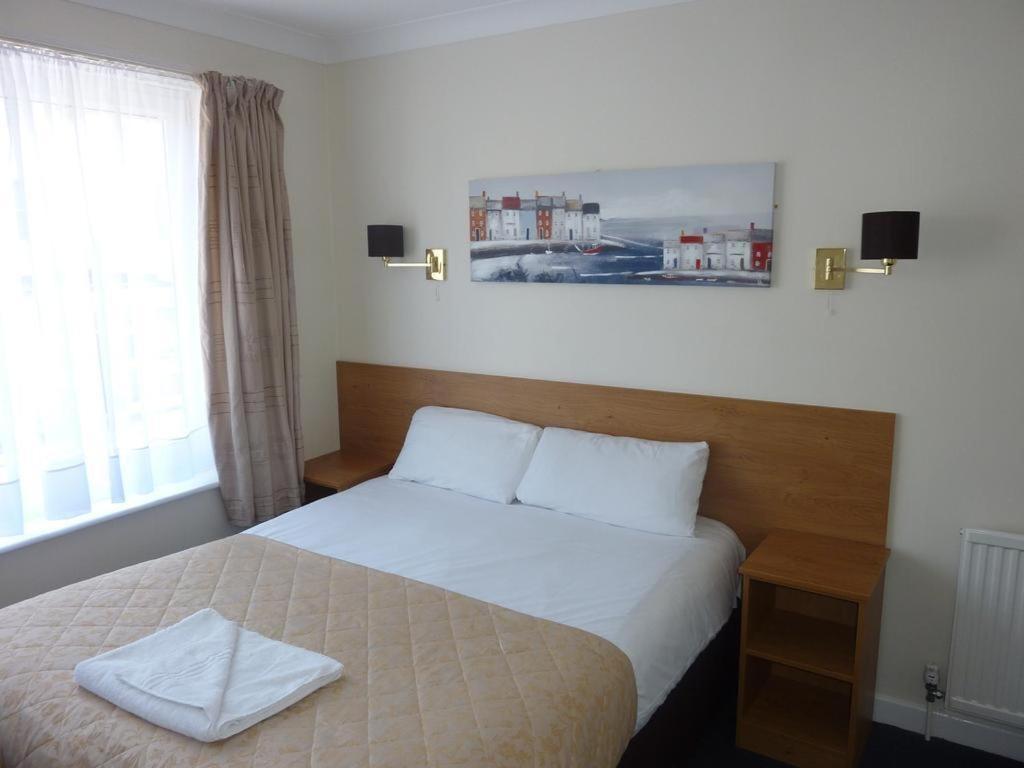 Serenity Hotel Борнмът Екстериор снимка