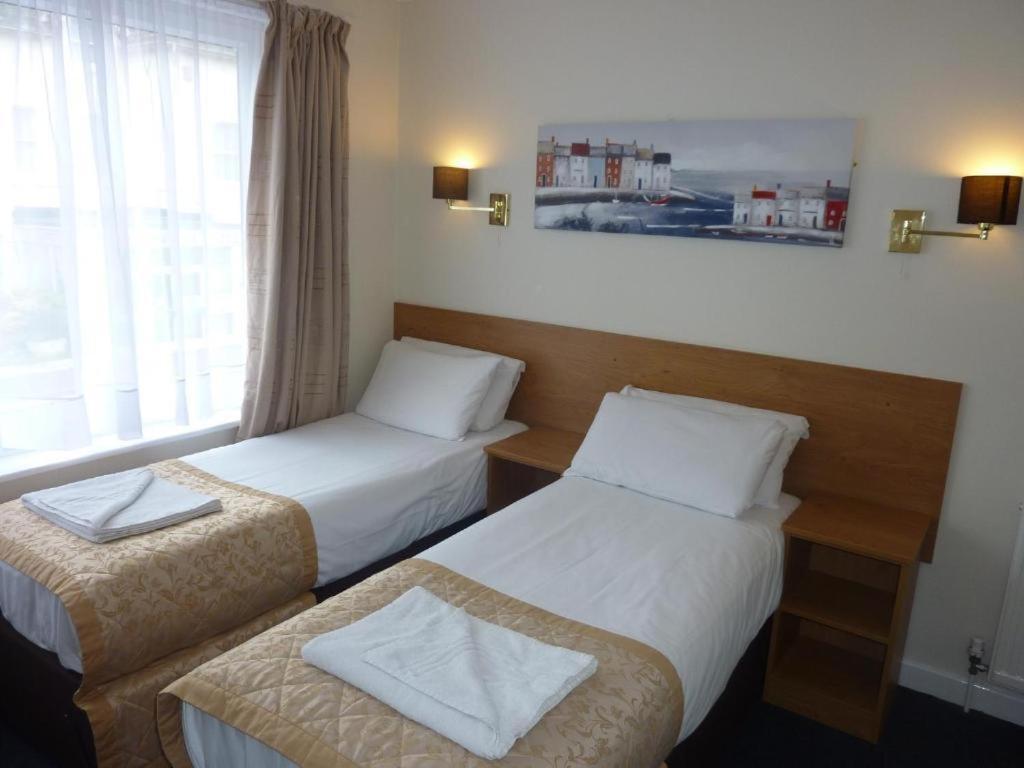Serenity Hotel Борнмът Екстериор снимка