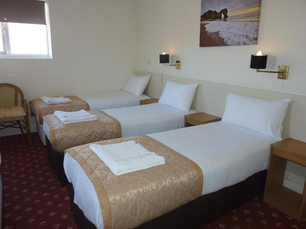 Serenity Hotel Борнмът Екстериор снимка